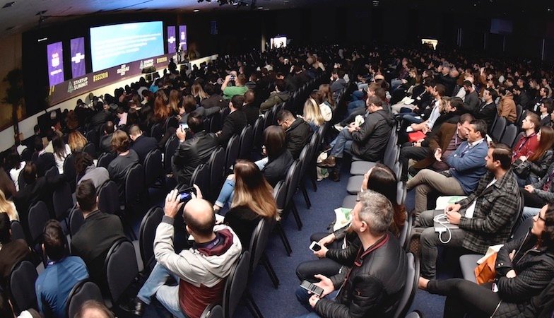 Startup Summit 2022: Evento nos dias 4 e 5 de agosto em Florianópolis tem realização de Sebrae, ACATE e ACIF e reunirá 5 mil pessoas
