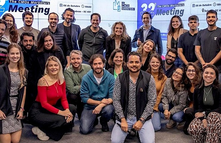 Grupo The CMOs Marketers em evento recente em Florianópolis.
