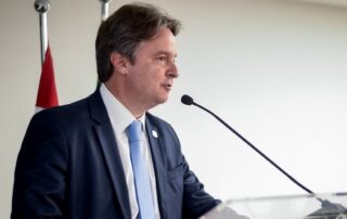 Secretário foi o primeiro a liderar a pasta, criada em 2023, e anunciou saída para assumir novos desafios profissionais.