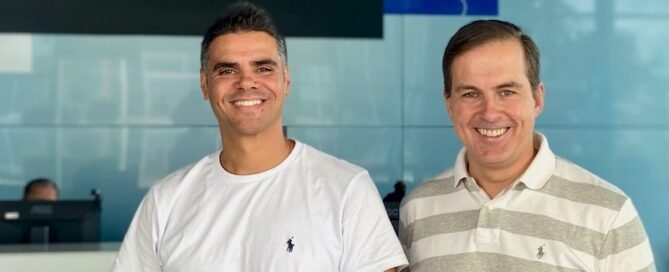 Foco da aquisição é a digitalização do canteiro de obras, comentam o diretor Ionan Fernandes e o CEO da Softplan Eduardo Smith (foto).