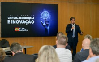 Iniciativa prevê ações articuladas em sete pilares e lançamento de "Pronampe da Inovação", com linha de crédito de R$ 100 milhões