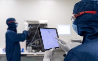 É fundamental garantir bons Centros de Pesquisa e Instituições de Ciência, Tecnologia e Inovação (ICT), em quantidade e qualidade maiores que as atuais - além da conexão entre empresas e universidades.