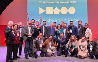Curitiba (PR) vence o principal prêmio do World Smart City Awards 2023, conferido pela organização do Smart City World Congress.