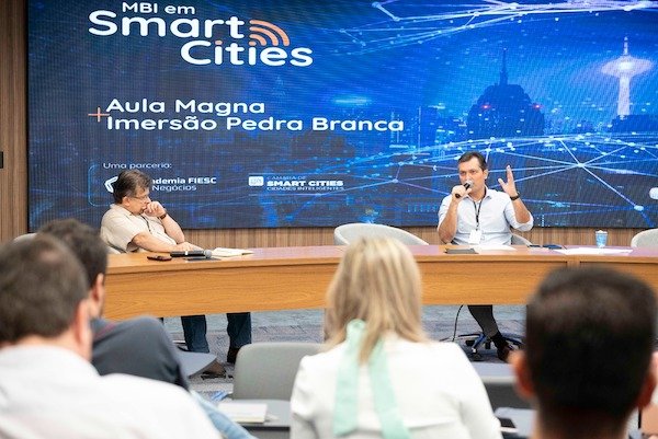 Programa contou com imersões a ambientes inovadores em Santa Catarina e Paraná.