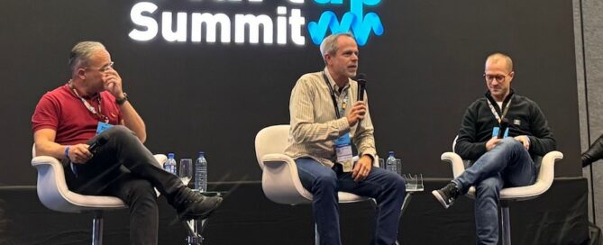 Além da mídia tradicional, players utilizam expertise em comunicação e marketing, além de conexões estratégicas, para posicionar marcas no mercado.