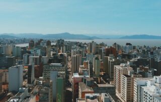 Cidade é a 13ª colocada no ranking latino da Startup Genome, ao lado de capitais como Medellín, Lima e Porto Alegre, e se consolida como exemplo global de cidade média inovadora