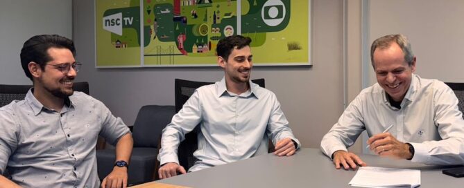 Aporte na Viajantes de Sorte, convertido em mídia da NSC, mira expansão de clientes fora dos canais digitais dizem os fundadores Nicolas Dentzuk e Gabriel Wieczorek