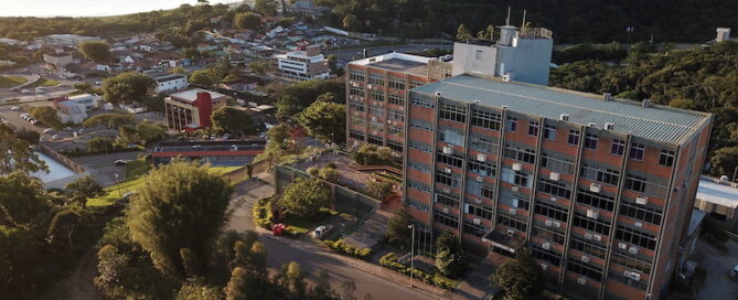 Inaugurado em agosto de 1995, o edifício que abriga o CELTA ajudou a moldar a nova vocação econômica da Capital catarinense