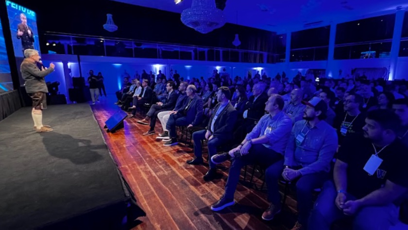 OktoberTech 2025 conecta tecnologia, inovação e cultura em Blumenau