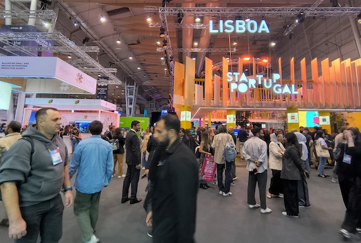 Nos corredores, estandes e palcos do Web Summit, a IA foi onipresente.